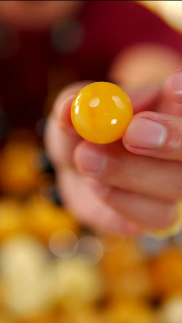 裸石琥珀未镶嵌25.3mm焦皮料圆珠9.1