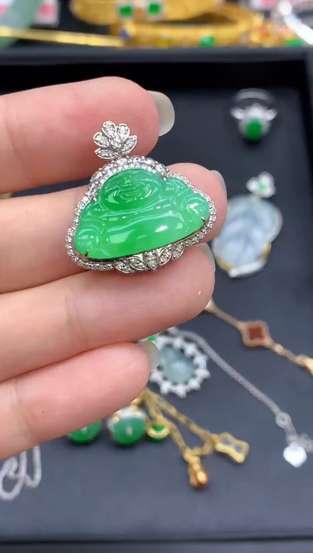 颈饰18K金镶嵌翡翠449-中国好珍宝