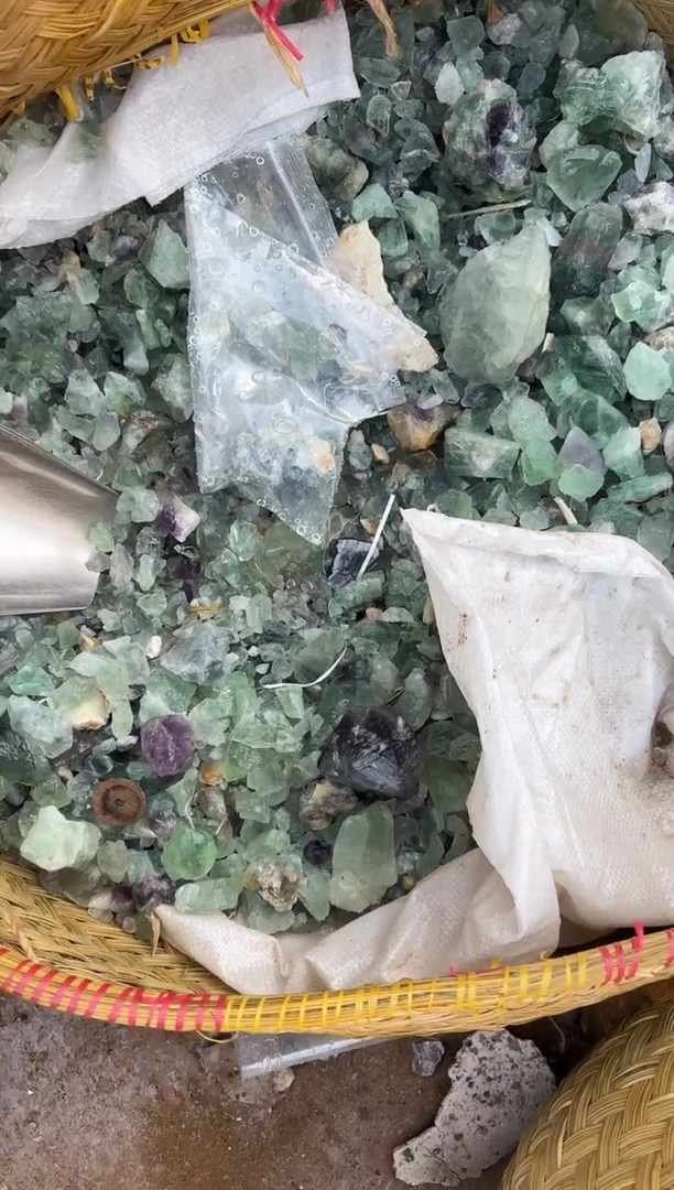 【闪购商品】水晶摆件未镶嵌ying石 800g