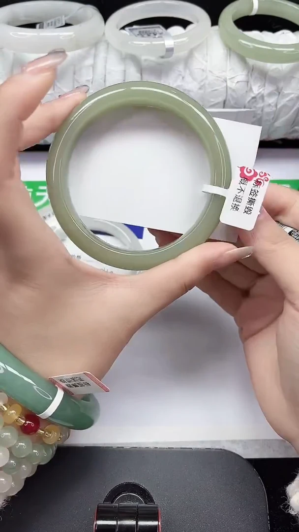 未镶嵌手镯石英质玉91-65/66