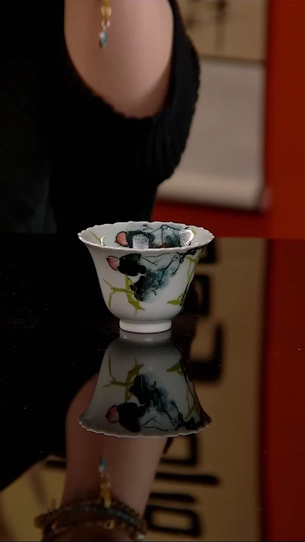 李华手绘釉中五彩墨荷花口杯