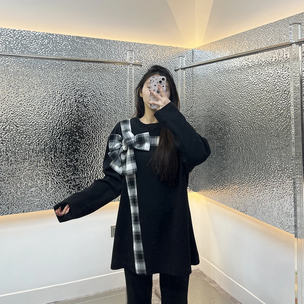 【小步舞曲】秋冬韩版立体蝴蝶结玩偶宽松显瘦长袖卫衣.Y745