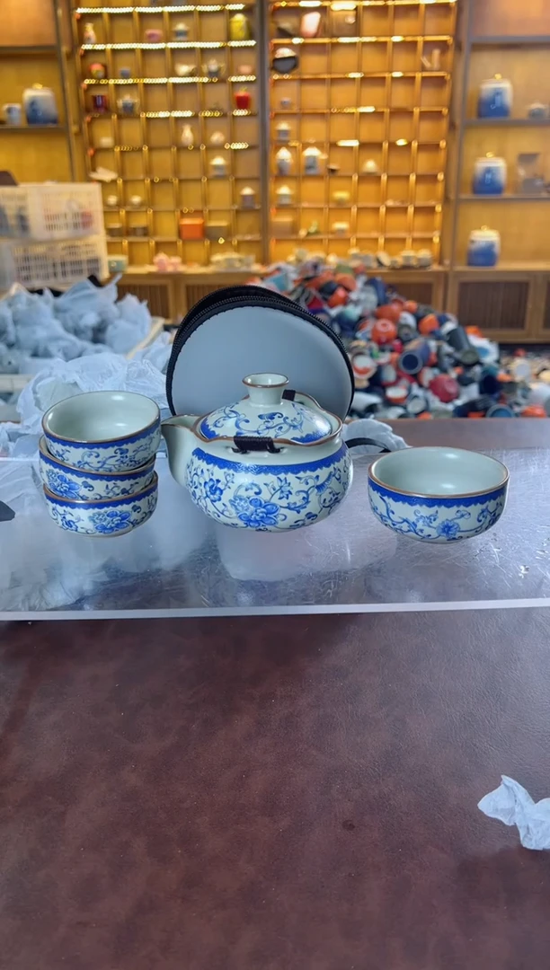 瓷片缠枝莲手抓壶旅行套装