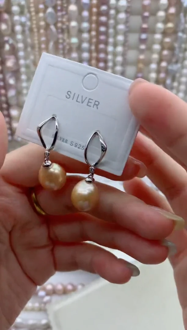 银S925镶嵌淡水珍珠耳饰手****娇耳饰多样性发其一