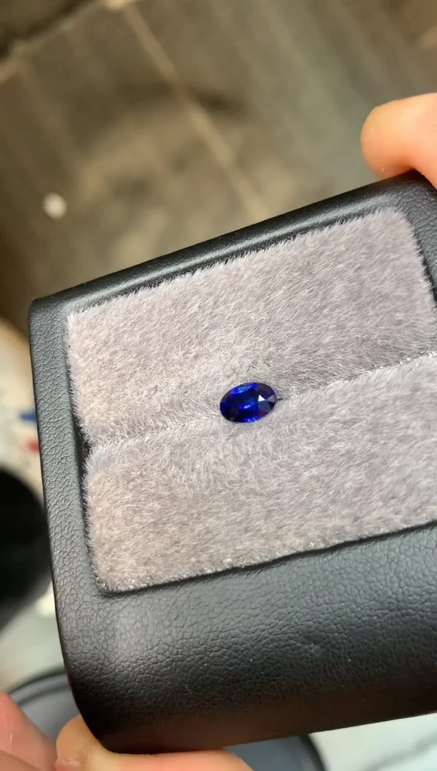 【闪购商品】定制蓝宝石裸石未镶嵌1.07ct 兰卡老烧蓝宝石