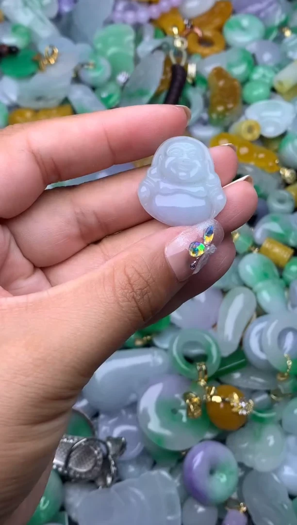 颈饰未镶嵌翡翠天然缅甸翡翠吊坠