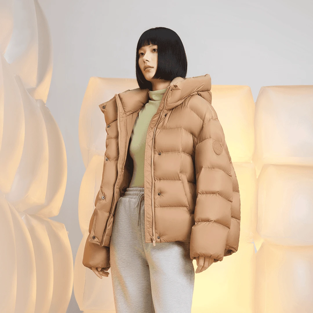 【反季低价】美力城秋冬流光风时尚运动防水鹅绒短款泡芙羽绒服108