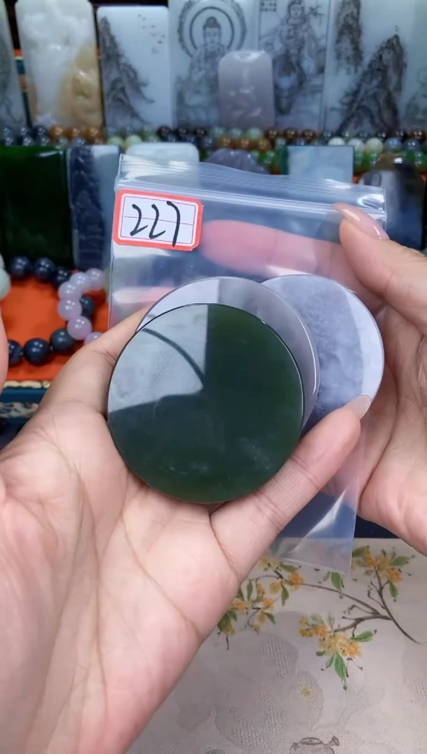 和田玉未镶嵌颈饰和田玉