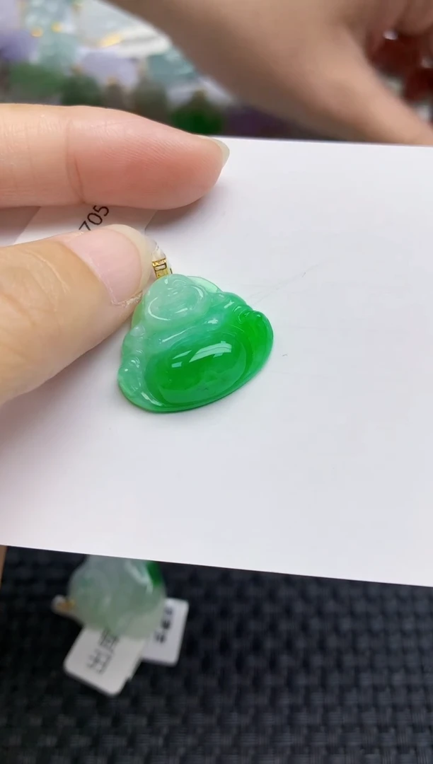 翡翠18K金镶嵌颈饰天然A货翡翠