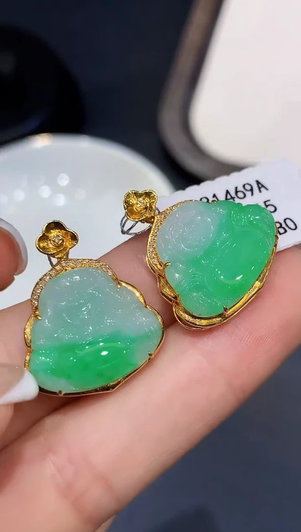 翡翠18K金镶嵌吊坠(不含链)L多样性发其一