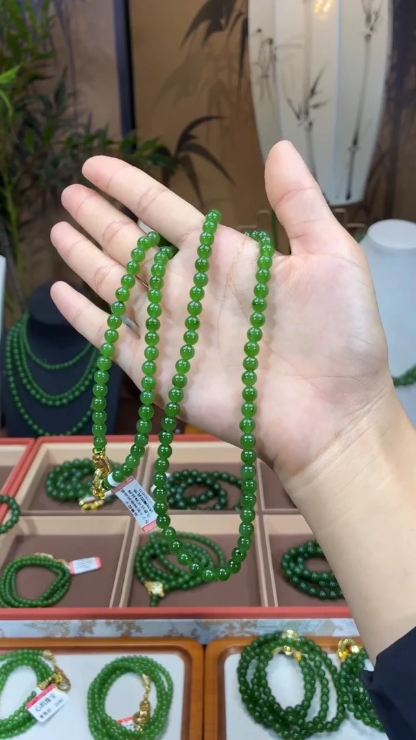 颈饰未镶嵌和田玉（碧玉）6阳绿微矿毛衣链