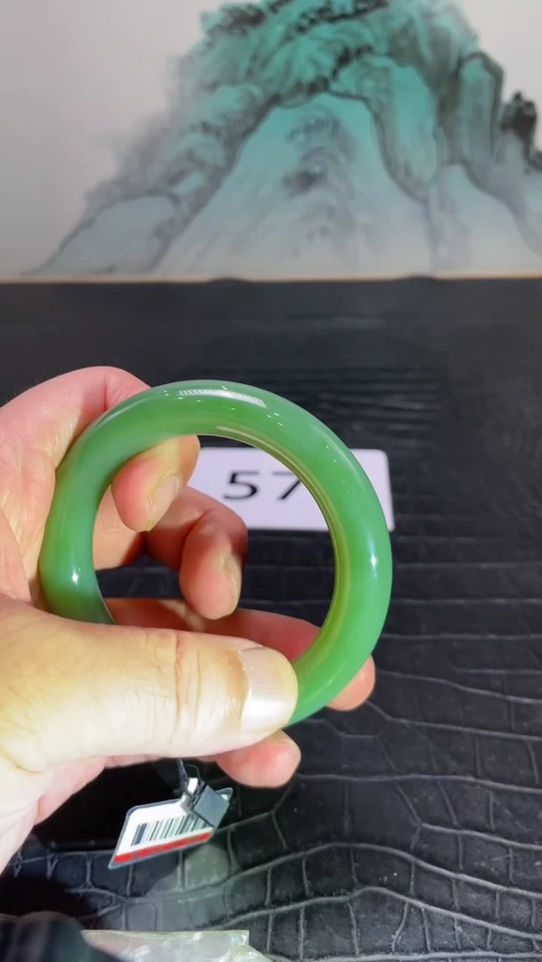 未镶嵌手镯和田玉（碧玉）美***意57+