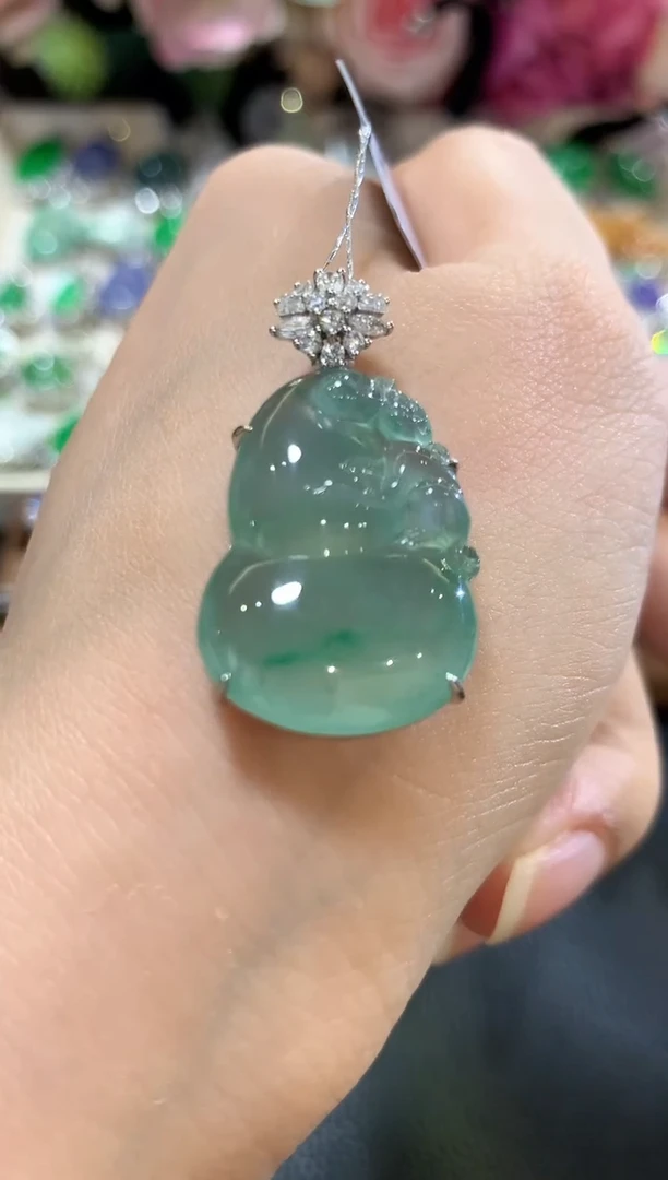 吊坠(不含链)18K金镶嵌翡翠m31