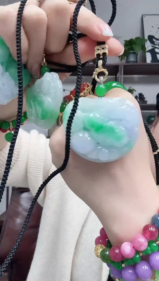 无非金属319编号坠子