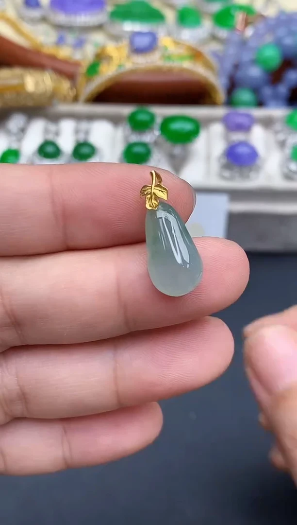 颈饰18K金镶嵌翡翠163-中国好珍宝