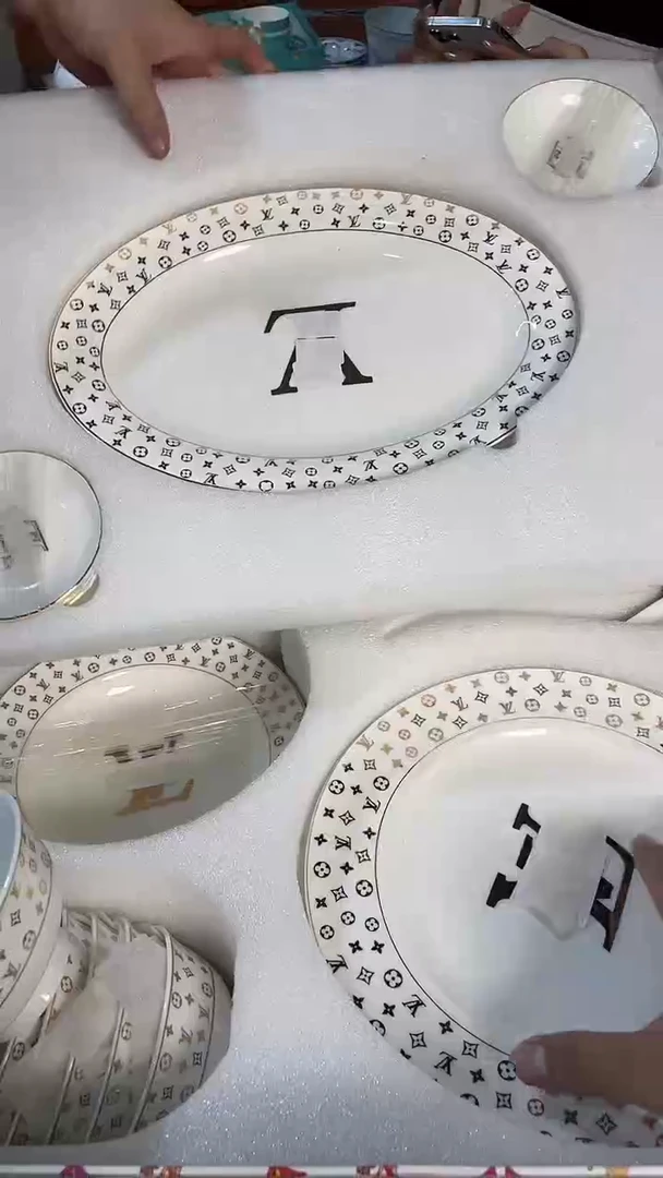 杯鸿辉家品牌瓷器，京东包邮！