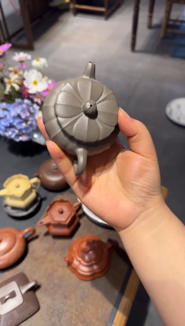 茶壶紫砂气**身步步生莲