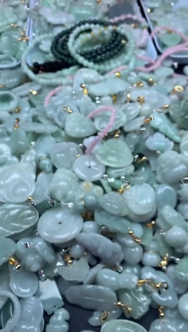 吊坠(不含链)未镶嵌翡翠3558