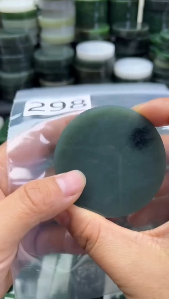 未镶嵌和田玉珠宝半成品镯芯