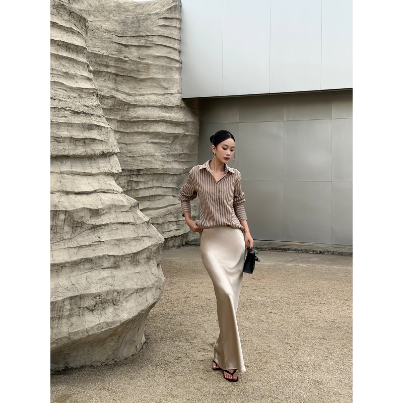 VENUIE棕色条纹提花长袖衬衫女时尚通勤修身显瘦翻领上衣06146