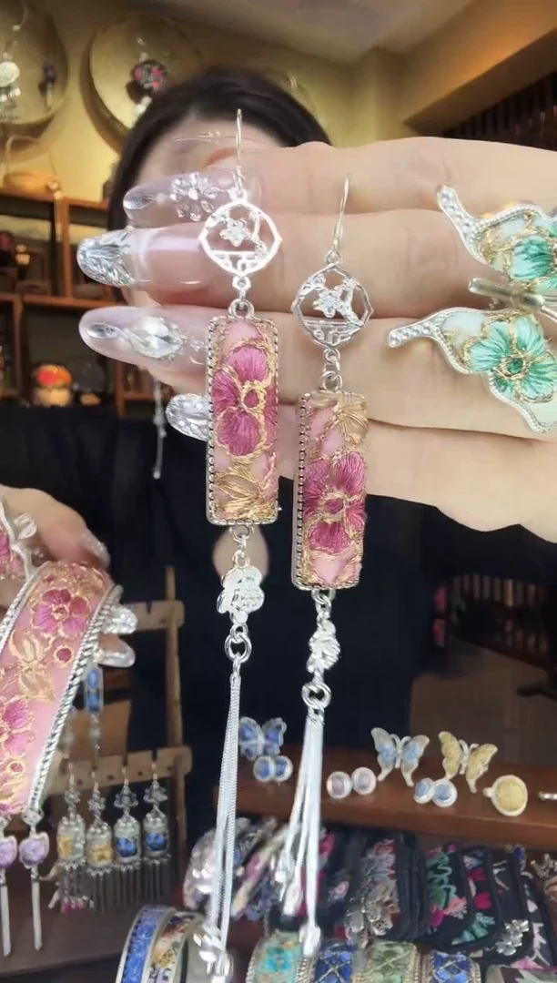 刺绣非遗刺绣民族风耳环