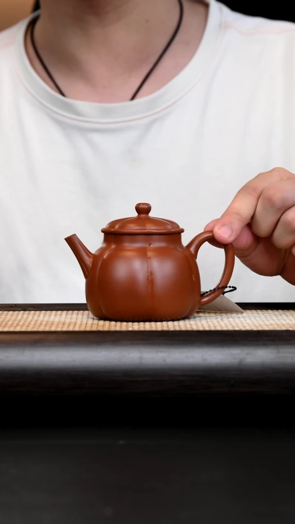 紫砂其他TAGT17147-张海燕-言心-朱泥-215cc-内推