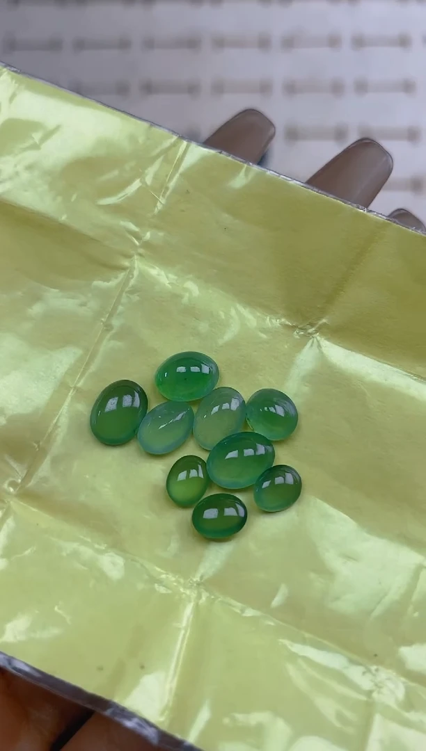 定制翡翠未镶嵌天然翡翠蛋面46