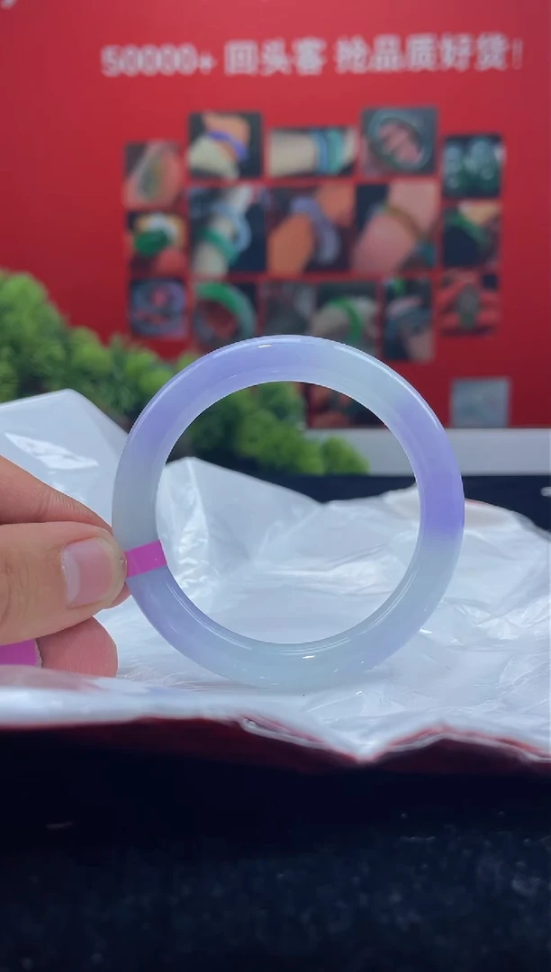 翡翠手镯未镶嵌手镯1