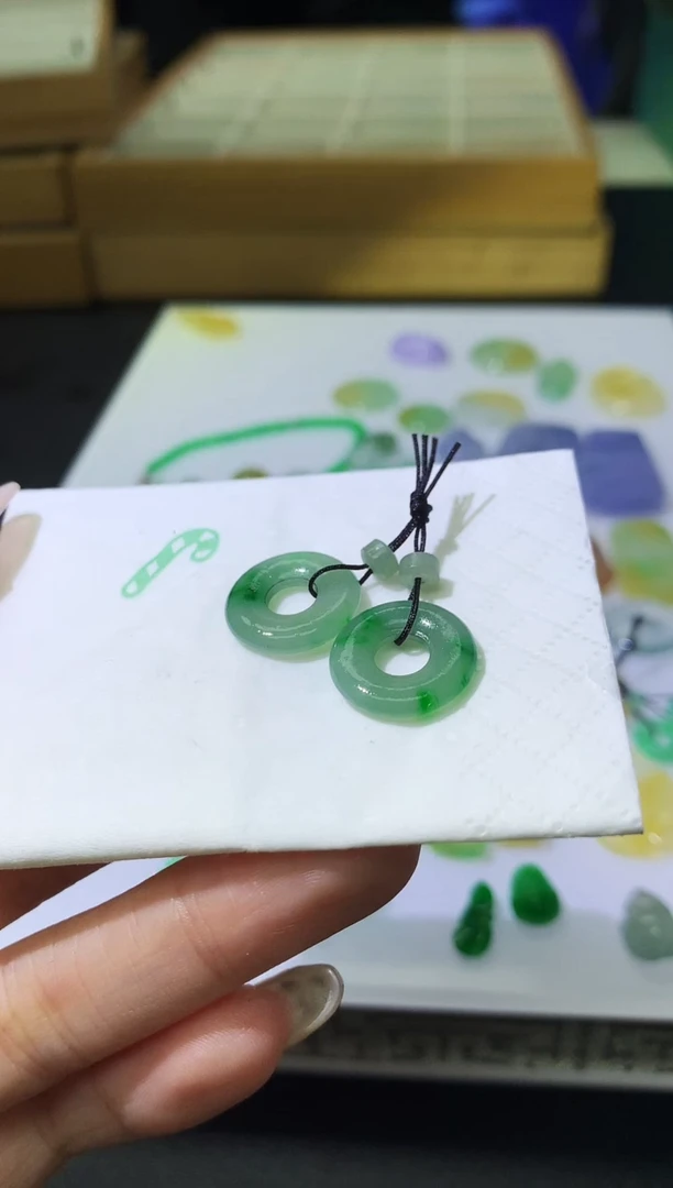 未镶嵌定制翡翠毛货