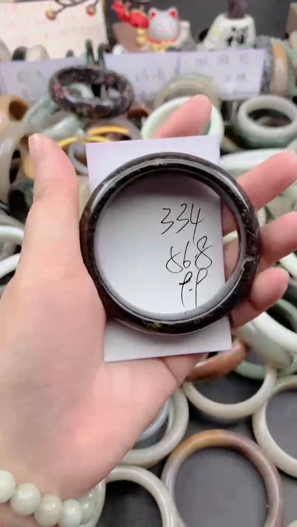 未镶嵌手镯石英质玉334
