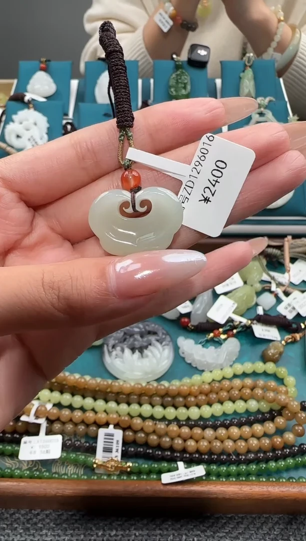 颈饰未镶嵌和田玉ZD