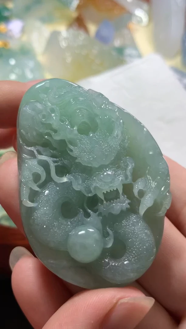 翡翠未镶嵌吊坠(不含链)工费