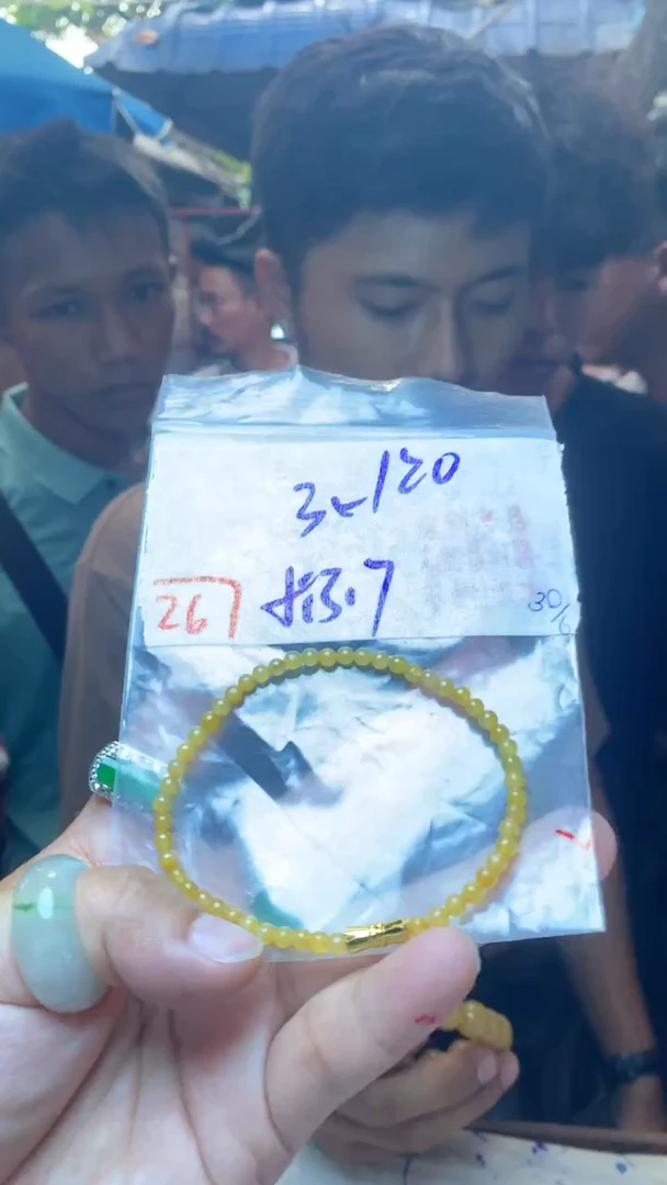 定制翡翠未镶嵌天然缅甸翡翠A货