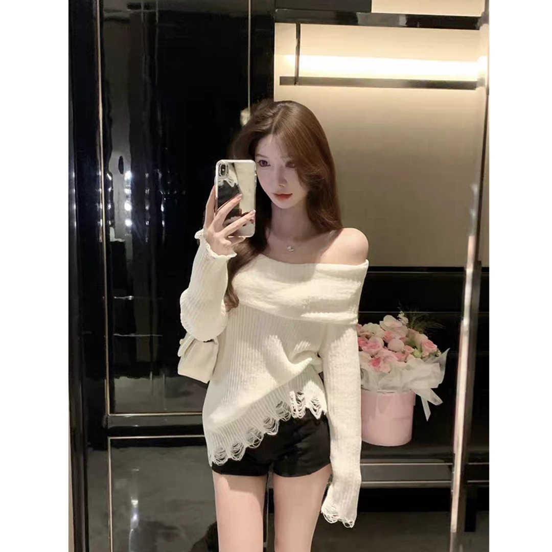 法式纯欲慵懒风不规则一字肩毛衣针织衫女秋季设计感宽松气质上衣