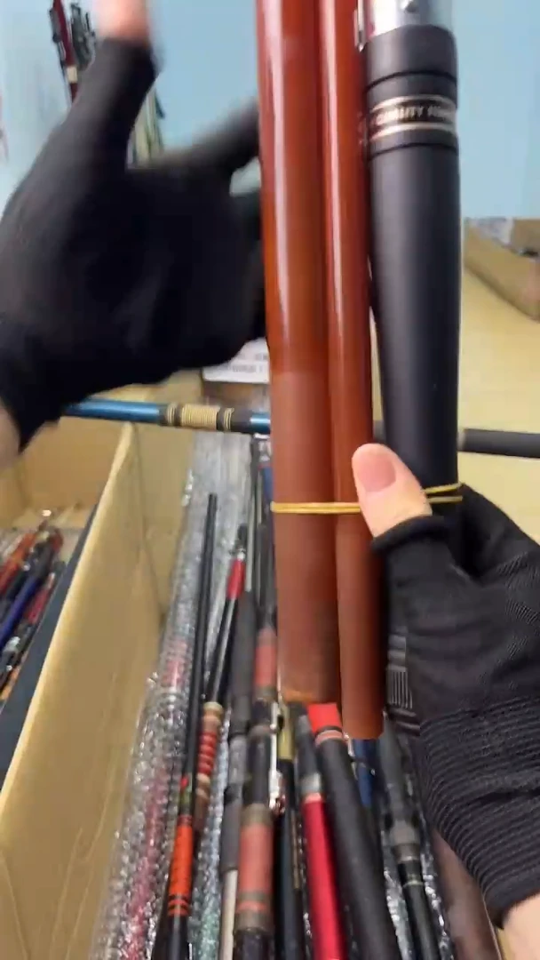 风**惑孤品微瑕疵，以直播间讲解为准，+10元，发顺丰，慎拍。