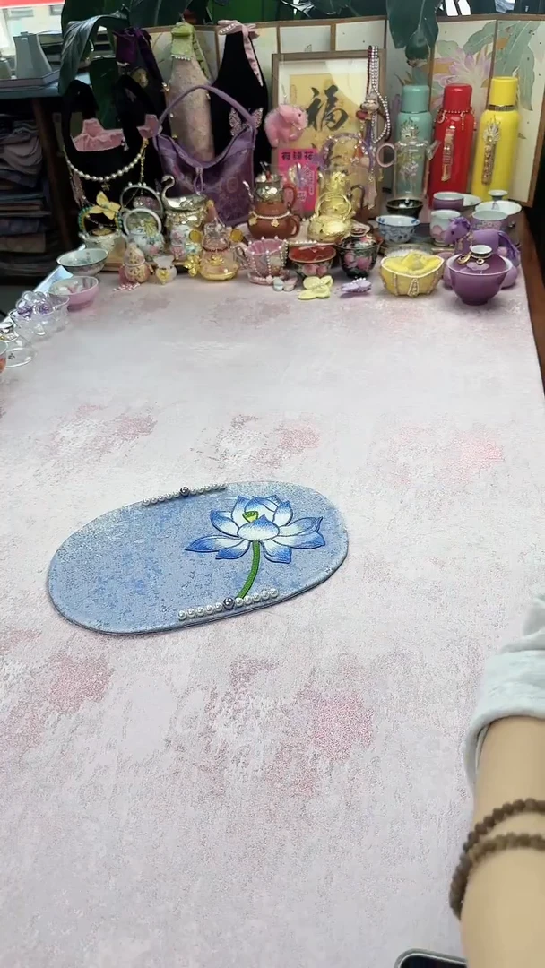 123 椭圆荷花茶席