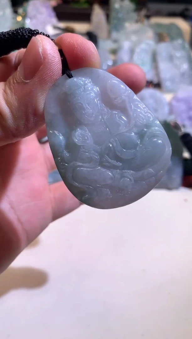 【闪购商品】翡翠颈饰未镶嵌02/06/366