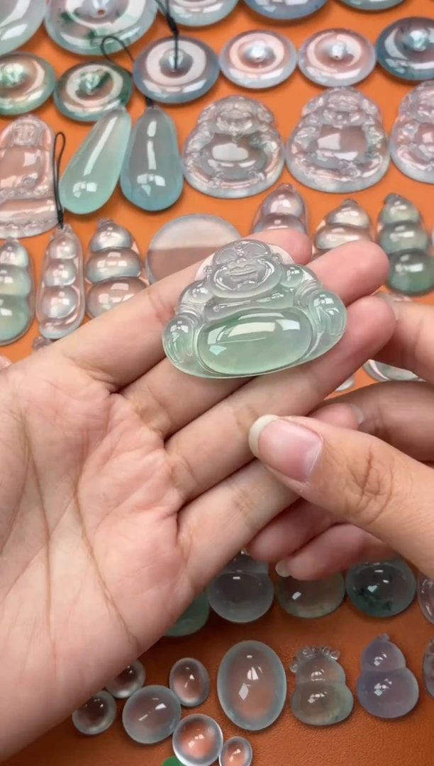 吊坠(不含链)未镶嵌翡翠46 佛公 32.2 42.3 6.3