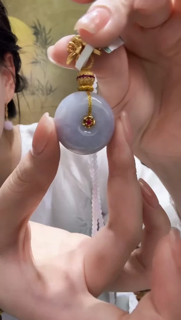颈饰未镶嵌翡翠吊坠