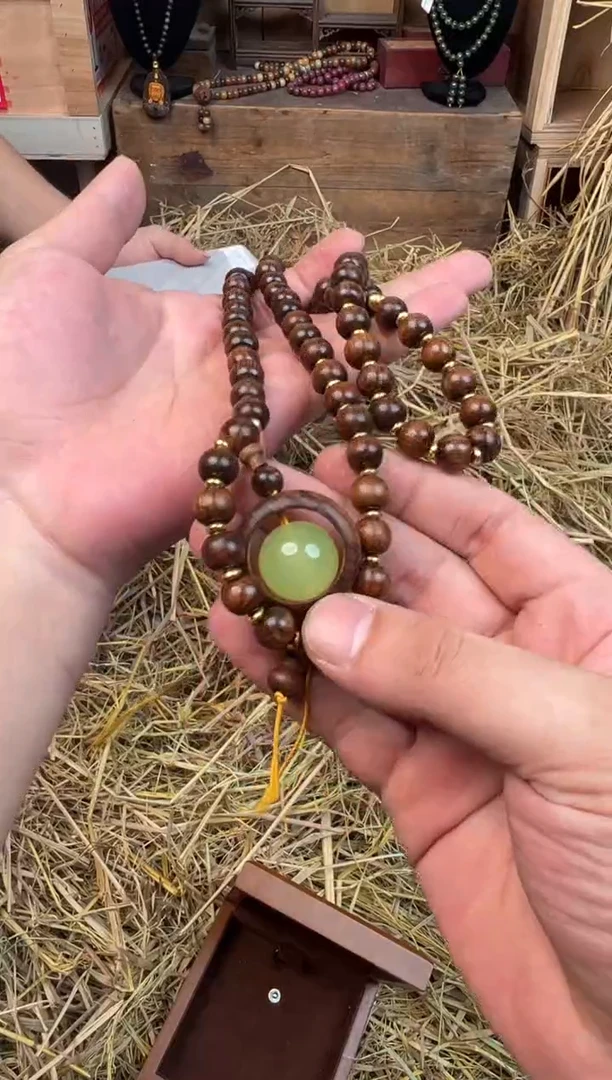 无礼盒精美手串（）