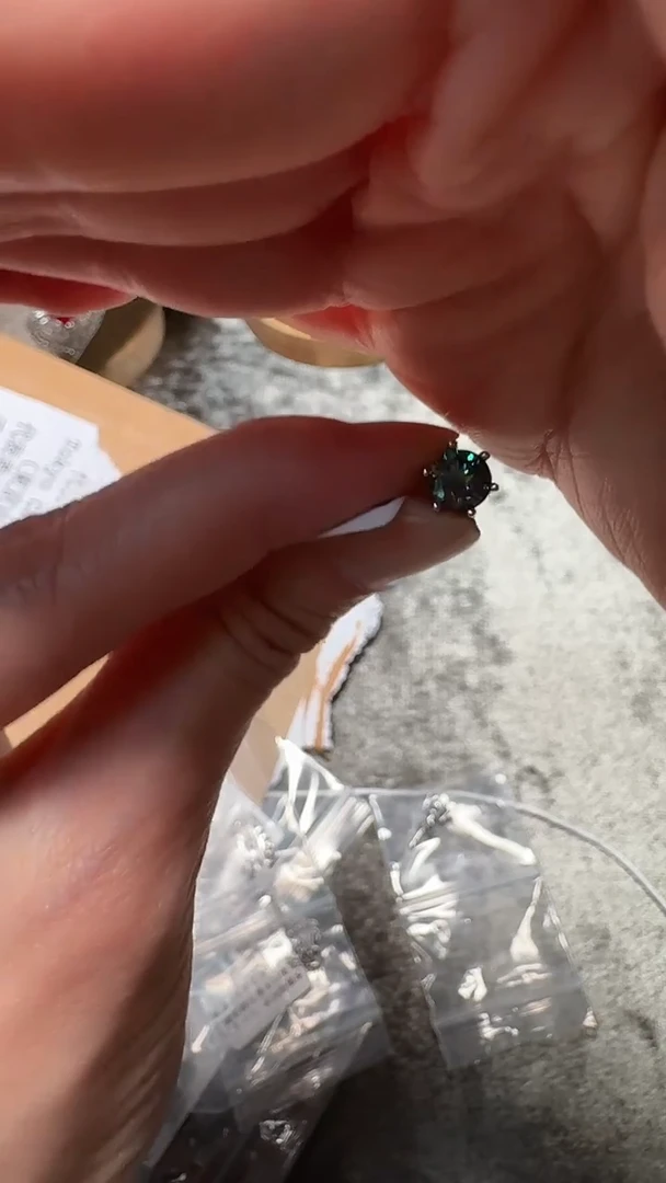 无925银时尚饰品如图所示