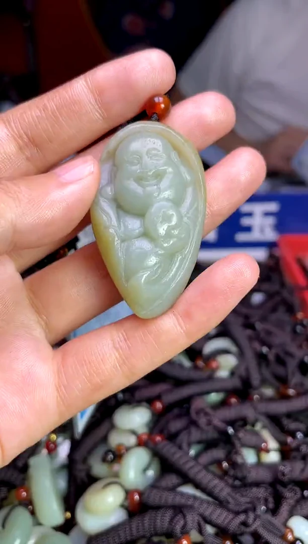 未镶嵌和田玉挂件1