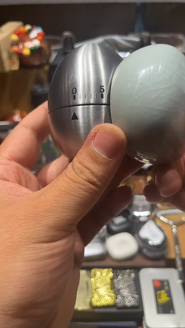 瓷片闪购商品 如图所示