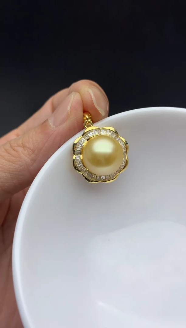 银S925镶嵌ff海水珍珠金珠吊坠(赠链）13~14mm