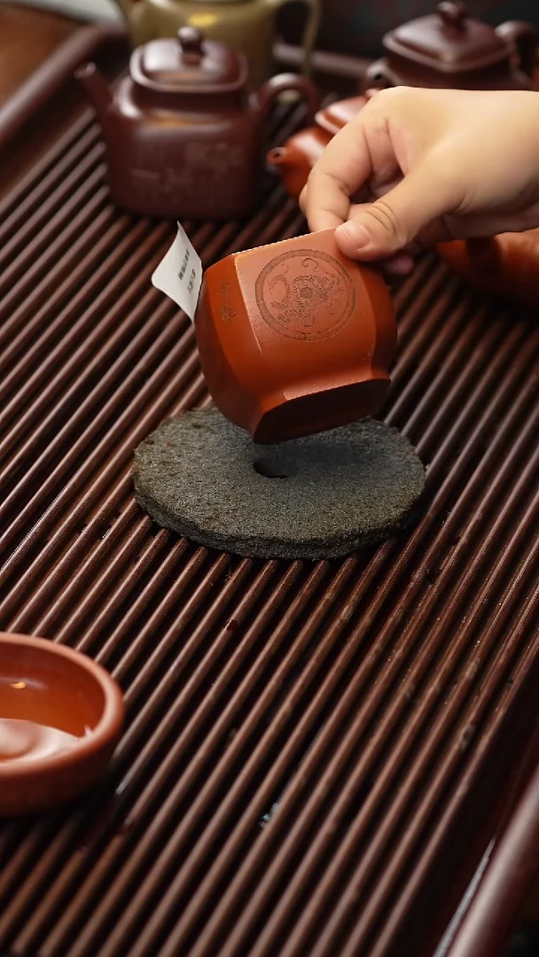 茶杯紫砂微瑕四神兽