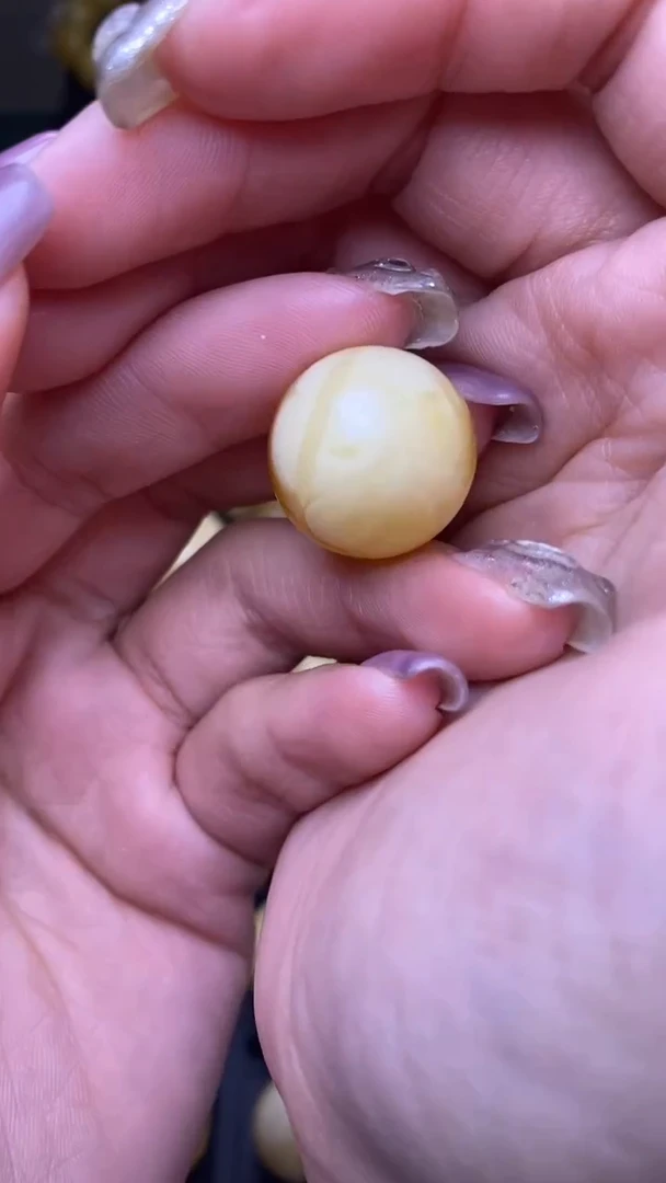 【闪购商品】琥珀裸石未镶嵌葵. 90