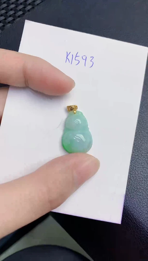 颈饰未镶嵌翡翠天然翡翠缅甸A货