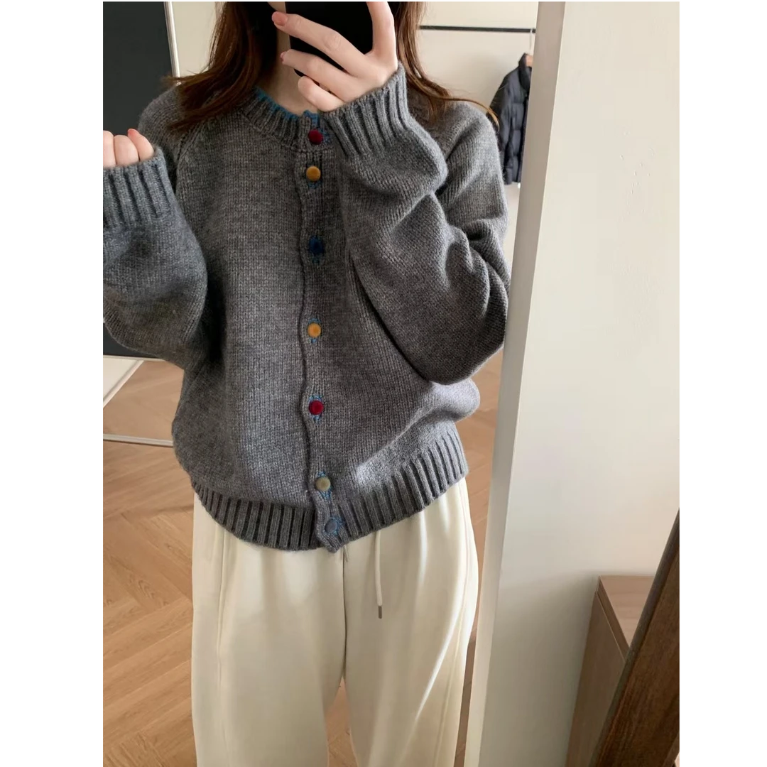 6035韩系彩扣设计感洋气针织开衫女秋冬新款宽松软糯百搭毛衣外套