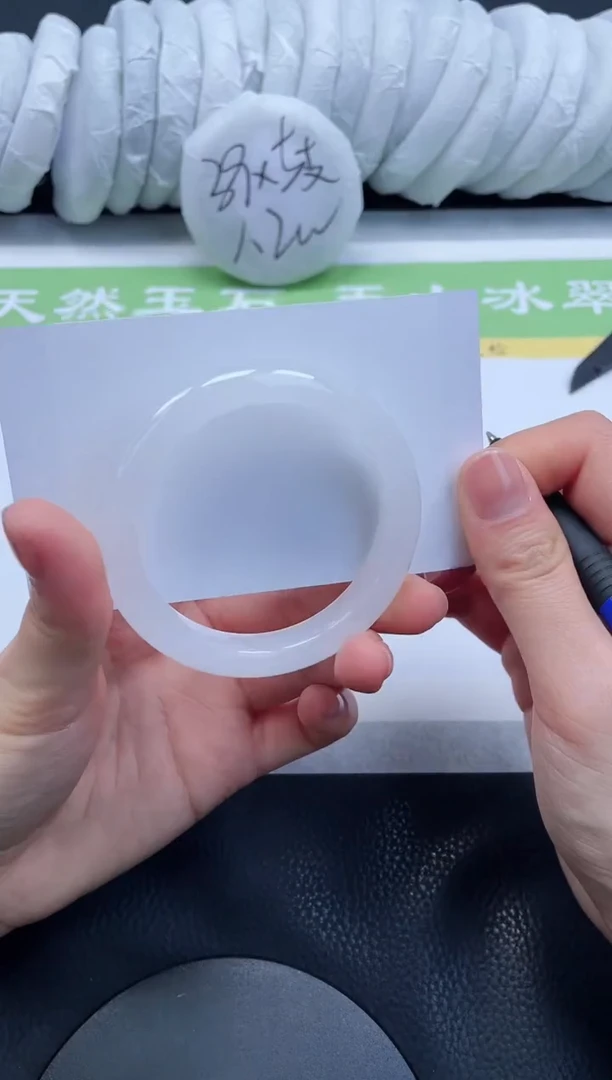 【闪购商品】石英质玉手镯未镶嵌A68-