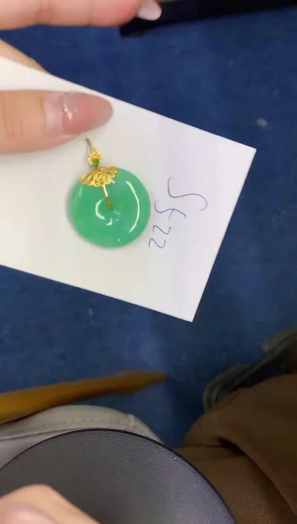 【闪购商品】翡翠颈饰18K金镶嵌0000000000000